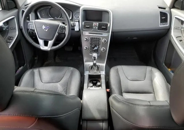 Volvo XC 60 cena 37900 przebieg: 92645, rok produkcji 2016 z Krynki małe 56